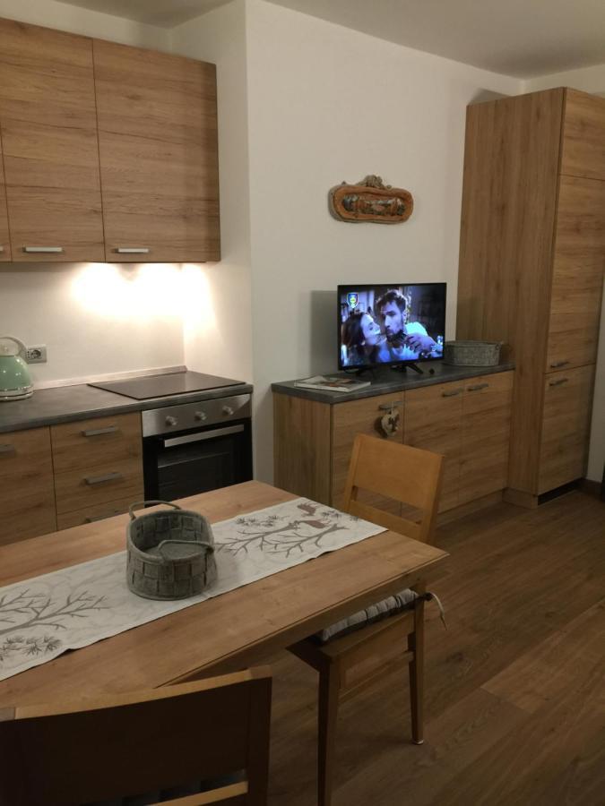 Il Cervo Suite Apartment Ponte Di Legno Exteriör bild